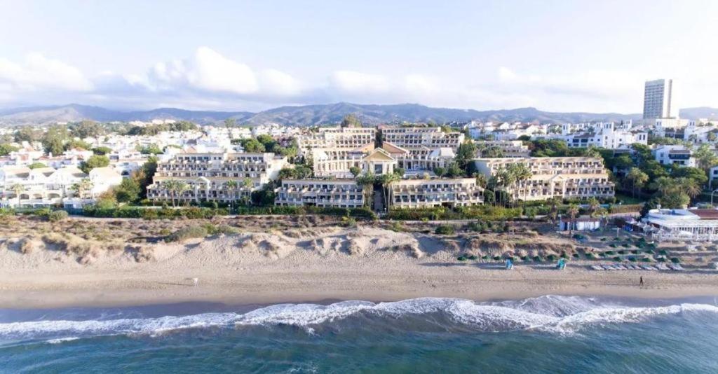 Oleholidays 617 Romana Playa Junto Al Mar Marbella Exteriör bild